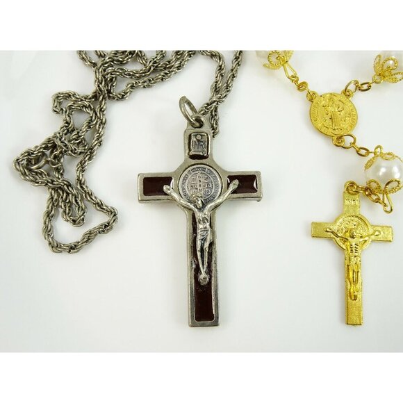 St Benedict Cross Pendant Necklace w/ White Tenner Single Decade Car Auto Rosary - Picture 2 of 6